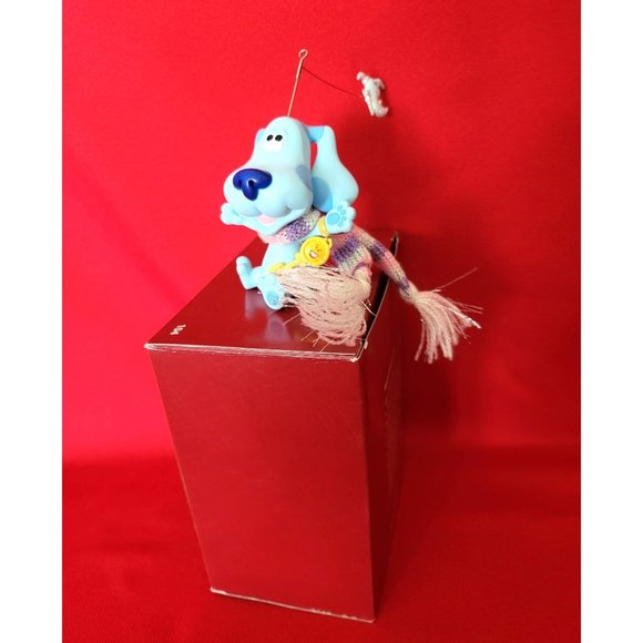 Carlton Cards Heirloom Blue's Greatest Gift Christmas Ornament 2004 - Picture 4 of 11